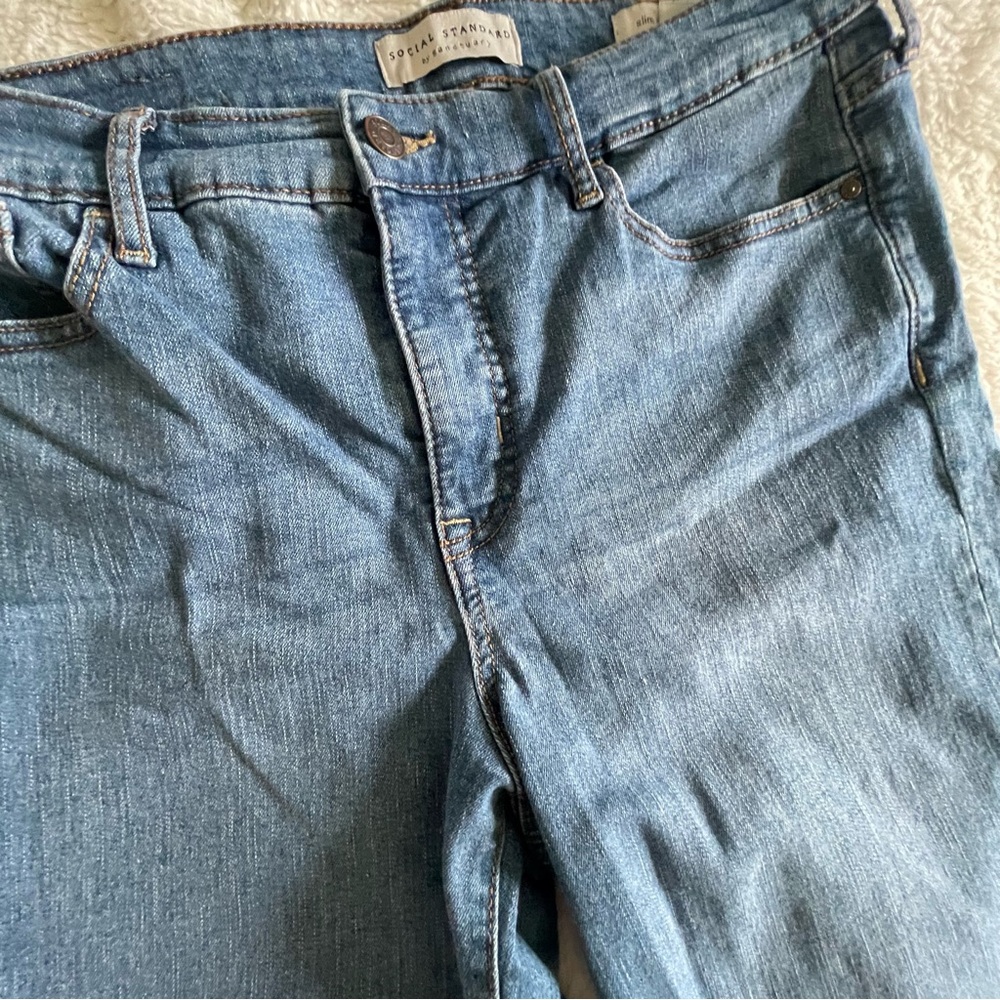 Social Standard By Sanctuary Womens Slim Straight Blue Jeans Size 8/29 - Picture 3 of 6